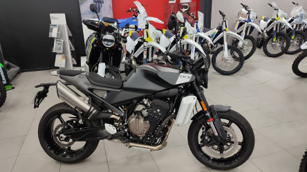 HUSQVARNA SVARTPILEN 801