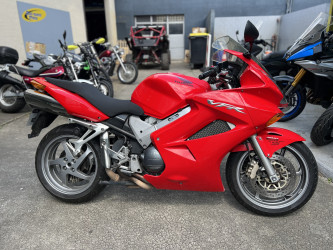 HONDA VFR 800 VTEC