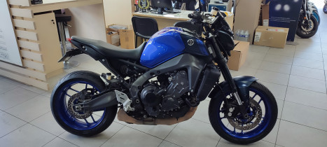 YAMAHA MT-09 